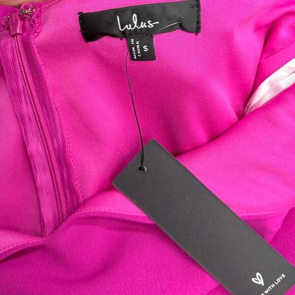 Lulus Signature Cutie Hot Pink V-Neck Sleeveless Jumpsuit size Small NWT - Picture 2 of 5